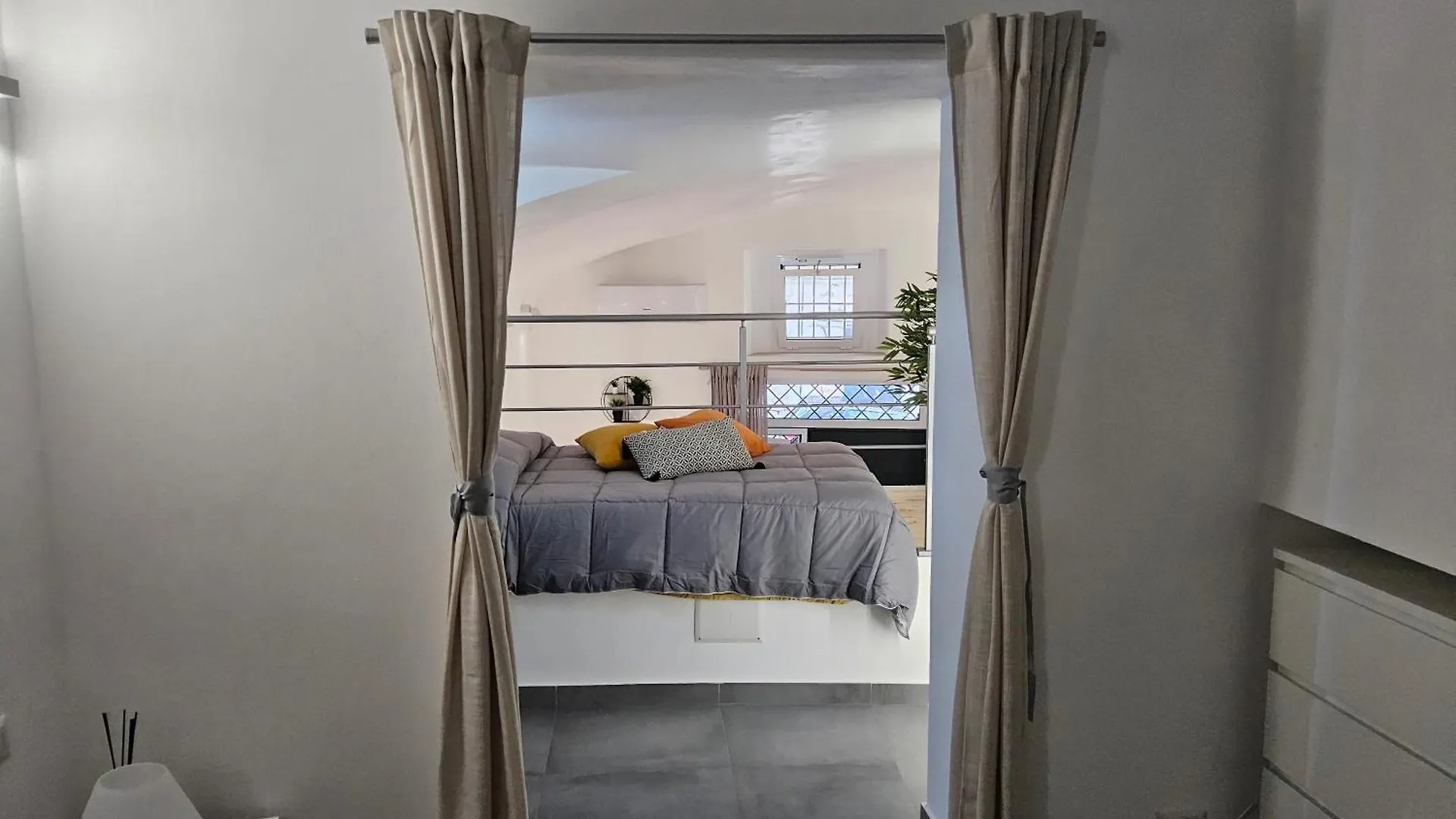 Casa Morena, Nel Cuore Di Napoli 0*, Naples Italie